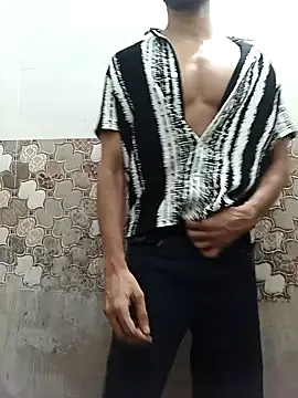 Snapshot of itsmemadhu2019 chatting on May 23, 2026, 12:59 pm itsmemadhu2019 online show from May 23, 2026, 12:59 pm