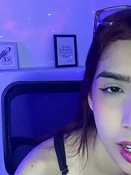 Snapshot of miss_carly chatting on June 4, 2026, 6:34 pm miss carly online show from June 4, 2026, 6:34 pm