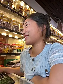 Snapshot of Cherry_029 chatting on April 13, 2026, 10:19 am Cherry 029 online show from April 13, 2026, 10:19 am