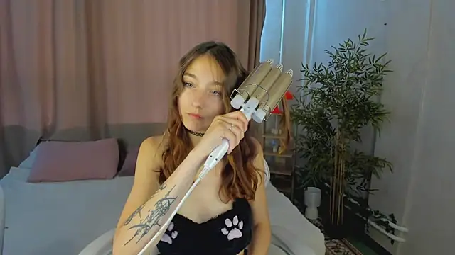 Snapshot of alis_tauber chatting on July 17, 2026, 9:39 am alis tauber online show from July 17, 2026, 9:39 am