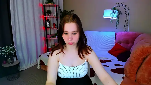 MooonlightSky online show from July 3, 2026, 4:35 pm