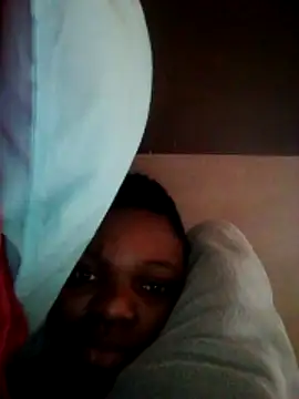 Snapshot of Sammmynoe chatting on May 18, 2026, 9:03 am Sammmynoe online show from May 18, 2026, 9:03 am