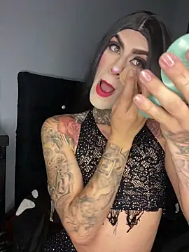 valen lewiiz online show from April 25, 2026, 4:26 am