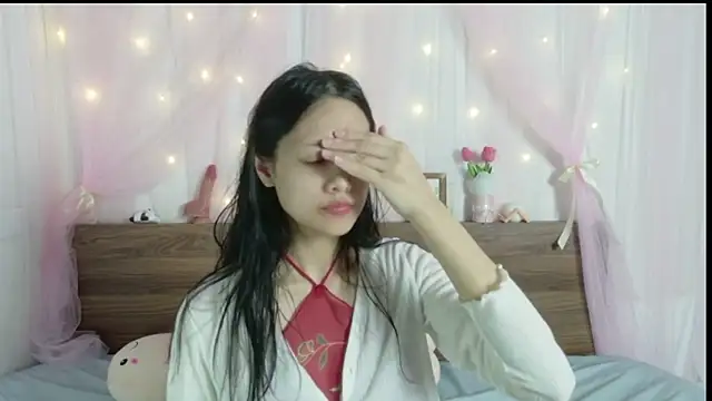 Snapshot of shy_pink_doll chatting on July 28, 2026, 3:54 pm shy pink doll online show from July 28, 2026, 3:54 pm