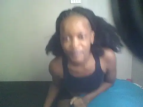 Snapshot of SexyNdonie chatting on April 15, 2026, 11:05 am SexyNdonie online show from April 15, 2026, 11:05 am