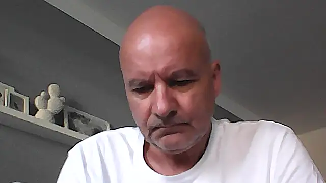 mannohmann5 online show from August 5, 2026, 7:35 am