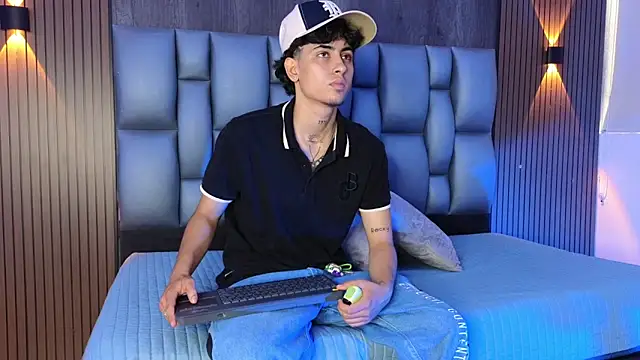 mohamed malik online show from May 24, 2026, 1:55 pm