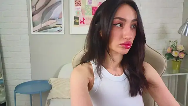 Snapshot of JayneMiler chatting on April 23, 2026, 5:14 pm JayneMiler online show from April 23, 2026, 5:14 pm