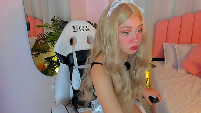 Snapshot of sweett_fire chatting on April 23, 2026, 5:36 pm sweett fire online show from April 23, 2026, 5:36 pm