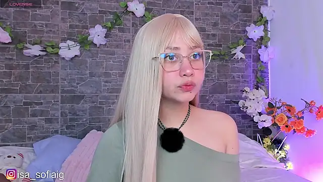 Snapshot of sweett_fire chatting on July 16, 2026, 7:00 pm sweett fire online show from July 16, 2026, 7:00 pm