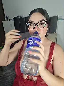 Nicolevega1 online show from June 27, 2026, 2:06 am