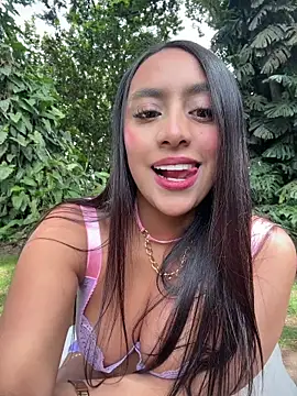 Snapshot of JuliettaGmz chatting on August 3, 2026, 3:18 pm JuliettaGmz online show from August 3, 2026, 3:18 pm