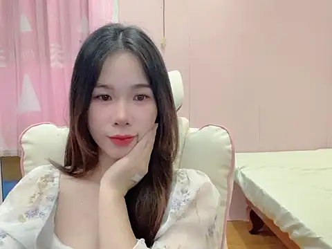 Luna3579 online show from July 30, 2026, 11:37 pm