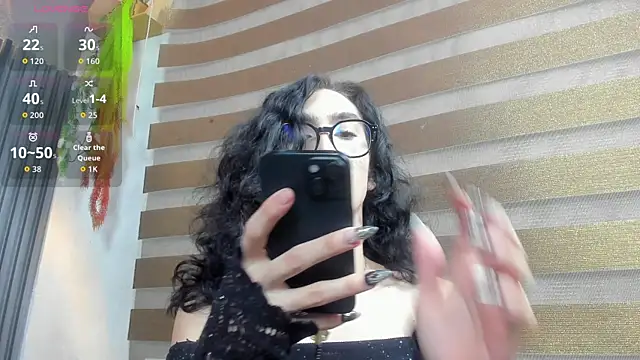 Snapshot of Shammy_rosse chatting on July 21, 2026, 8:32 pm Shammy rosse online show from July 21, 2026, 8:32 pm