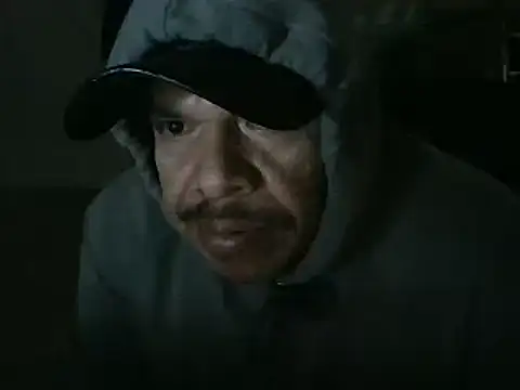 Snapshot of Oskr2024XXX chatting on February 17, 2025, 3:04 am Oskr2024XXX online show from February 17, 2025, 3:04 am