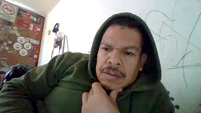 Snapshot of Oskr2024XXX chatting on October 22, 2025, 7:24 pm Oskr2024XXX online show from October 22, 2025, 7:24 pm