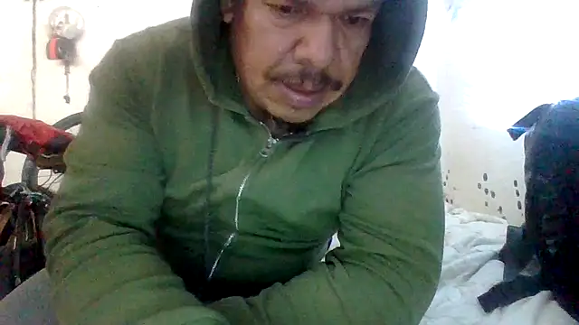 Snapshot of Oskr2024XXX chatting on December 13, 2025, 8:04 pm Oskr2024XXX online show from December 13, 2025, 8:04 pm