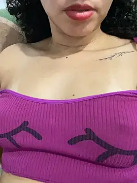 venuseyes16 online show from April 26, 2026, 12:30 am