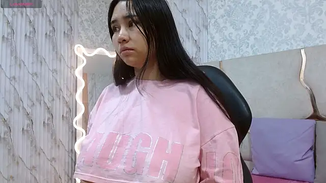 Karoll tay1 online show from April 20, 2026, 11:46 am