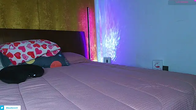 Lucaa ferrer online show from June 10, 2026, 4:13 am