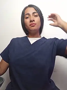 Snapshot of DaniellaGiraldo chatting on May 11, 2026, 2:07 pm DaniellaGiraldo online show from May 11, 2026, 2:07 pm