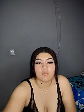 Mia2024 online show from April 22, 2026, 3:13 am