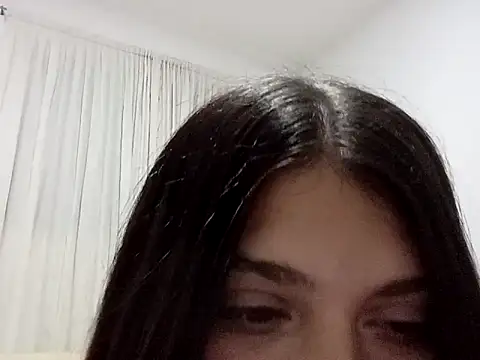 Sassygyrl online show from April 28, 2026, 2:27 am