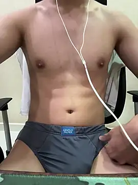 felixox25 online show from May 10, 2026, 5:33 am