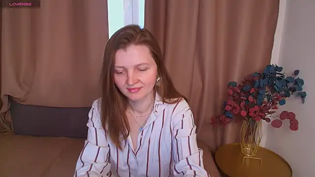Snapshot of Liza__Evans chatting on May 9, 2026, 2:04 am Liza Evans online show from May 9, 2026, 2:04 am