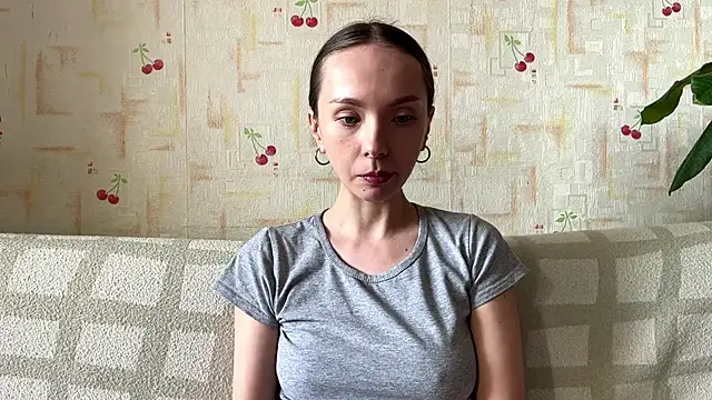 Snapshot of AdriannaBill chatting on May 15, 2026, 3:10 pm AdriannaBill online show from May 15, 2026, 3:10 pm