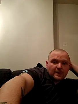 P4YNE online show from April 22, 2026, 6:09 am