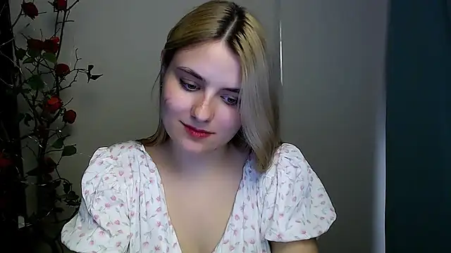 Snapshot of _shy_sabrina__ chatting on April 17, 2026, 8:55 pm shy sabrina online show from April 17, 2026, 8:55 pm