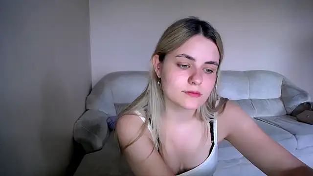 Snapshot of _shy_sabrina__ chatting on May 29, 2026, 1:28 pm shy sabrina online show from May 29, 2026, 1:28 pm