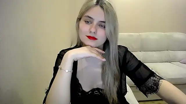 Snapshot of _shy_sabrina__ chatting on April 20, 2026, 8:32 pm shy sabrina online show from April 20, 2026, 8:32 pm