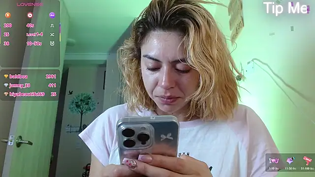 aprildumont online show from July 3, 2026, 11:06 am