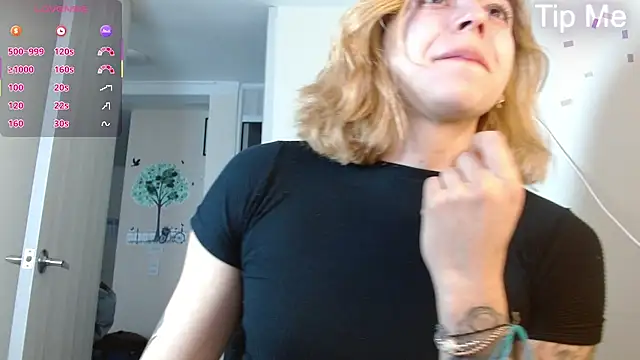 aprildumont online show from June 21, 2026, 10:15 pm
