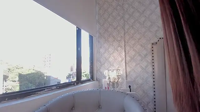 katherine glow online show from May 28, 2026, 11:38 am