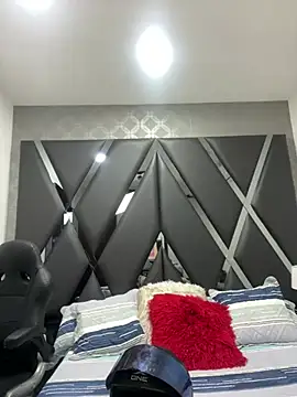 Snapshot of HaniKuspoka chatting on June 29, 2026, 6:18 pm HaniKuspoka online show from June 29, 2026, 6:18 pm