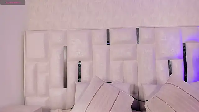 Snapshot of imnikaa_ chatting on April 25, 2026, 1:03 pm imnikaa online show from April 25, 2026, 1:03 pm