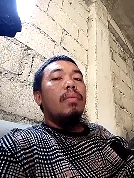 yackyummy online show from July 24, 2026, 11:34 pm