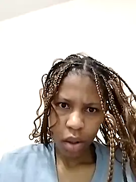 Snapshot of Slender012 chatting on June 4, 2026, 11:53 pm Slender012 online show from June 4, 2026, 11:53 pm