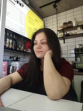 Snapshot of _Mikky_lil_ chatting on May 4, 2026, 8:06 am Mikky lil online show from May 4, 2026, 8:06 am