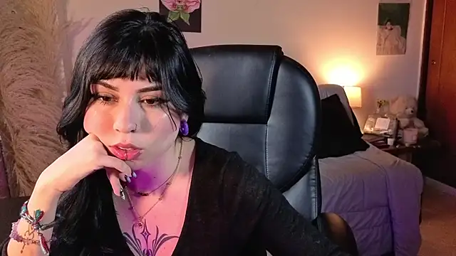 Snapshot of GaiaJonness chatting on June 2, 2026, 5:57 pm GaiaJonness online show from June 2, 2026, 5:57 pm