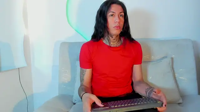 Snapshot of Aohomlester_ chatting on May 28, 2026, 1:06 pm Aohomlester online show from May 28, 2026, 1:06 pm