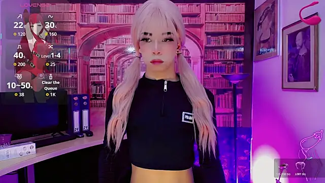 Snapshot of moon_sweet- chatting on April 18, 2026, 3:20 am moon sweet- online show from April 18, 2026, 3:20 am