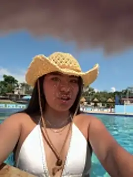 Snapshot of Magic_mei chatting on June 11, 2026, 7:44 pm Magic mei online show from June 11, 2026, 7:44 pm
