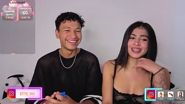 MAIILY MOON online show from April 23, 2026, 3:13 pm