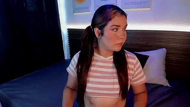 Hanna Miller7 online show from June 5, 2026, 9:42 pm