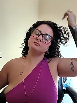  lascivious online show from April 24, 2026, 6:10 pm