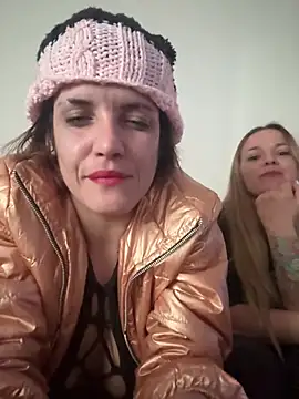 Snapshot of SOLyLunita2232nuevo chatting on April 30, 2026, 12:56 pm SOLyLunita2232nuevo online show from April 30, 2026, 12:56 pm